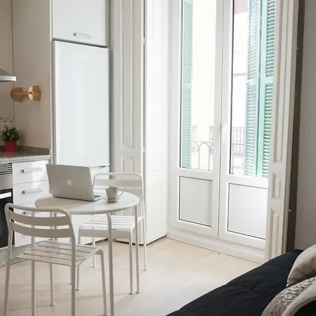 Living4malaga Molina Lario *