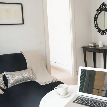 Living4malaga Molina Lario Apartment
